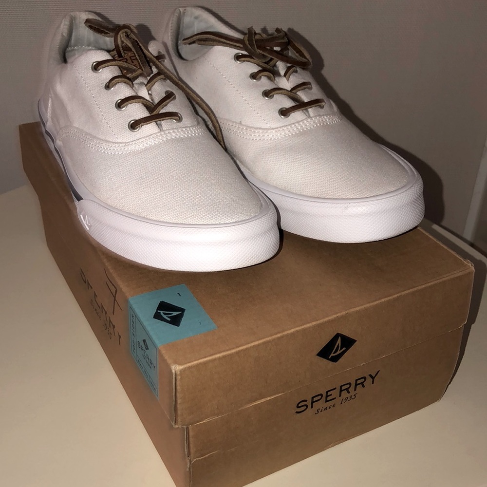 Sperry Women’s 8.5/Men’s 7